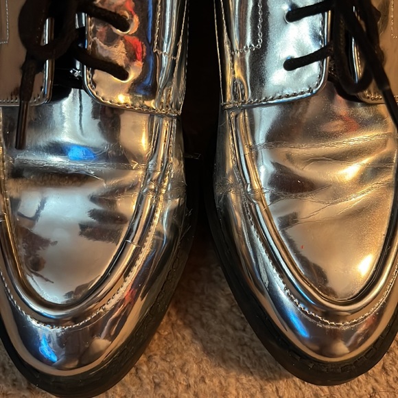 Sliver Mettallic oxfords - Picture 9 of 10